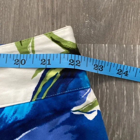 LANE BRYANT Blue and White Floral A-Line Skirt - Plus Size 22 - EUC - Picture 3 of 4